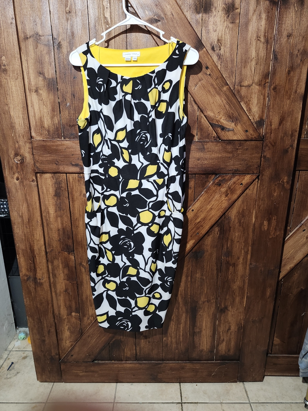 London Times Black, White & Yellow Floral Midi Dress Size 14